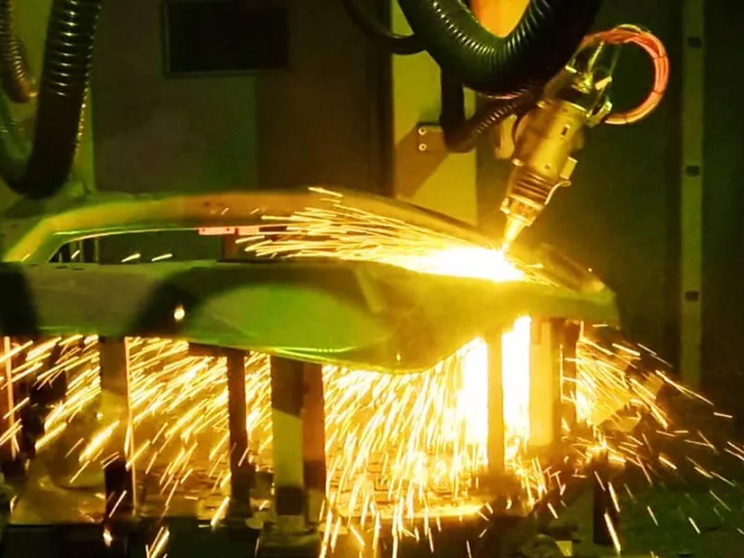 三維切割頭的革命性進(jìn)展，開啟汽車鈑金新紀(jì)元！